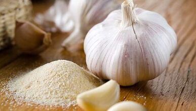 Traitement des parasites dans le corps avec de l'ail